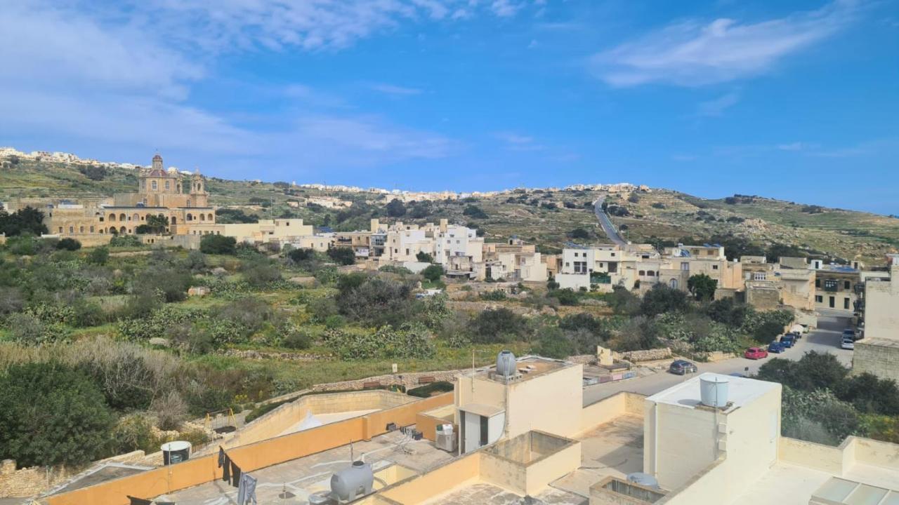 Ir-Rixa Holiday Penthouse Ghajnsielem Exterior foto
